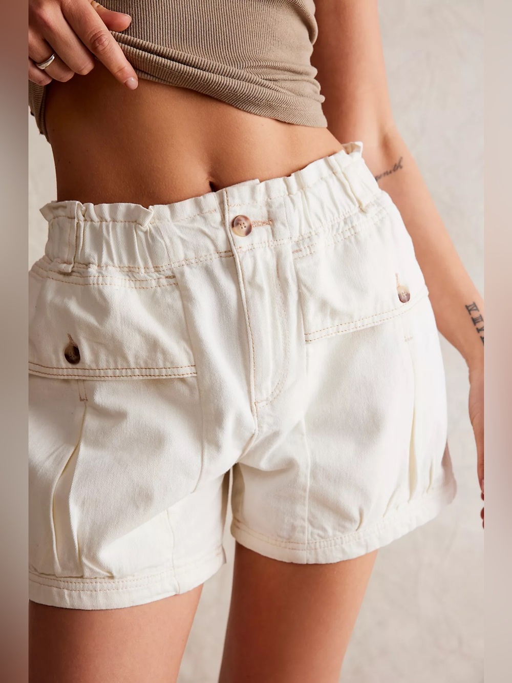 NWT Free People Effie White Denim Pocket shorts, Size Small, We the Free